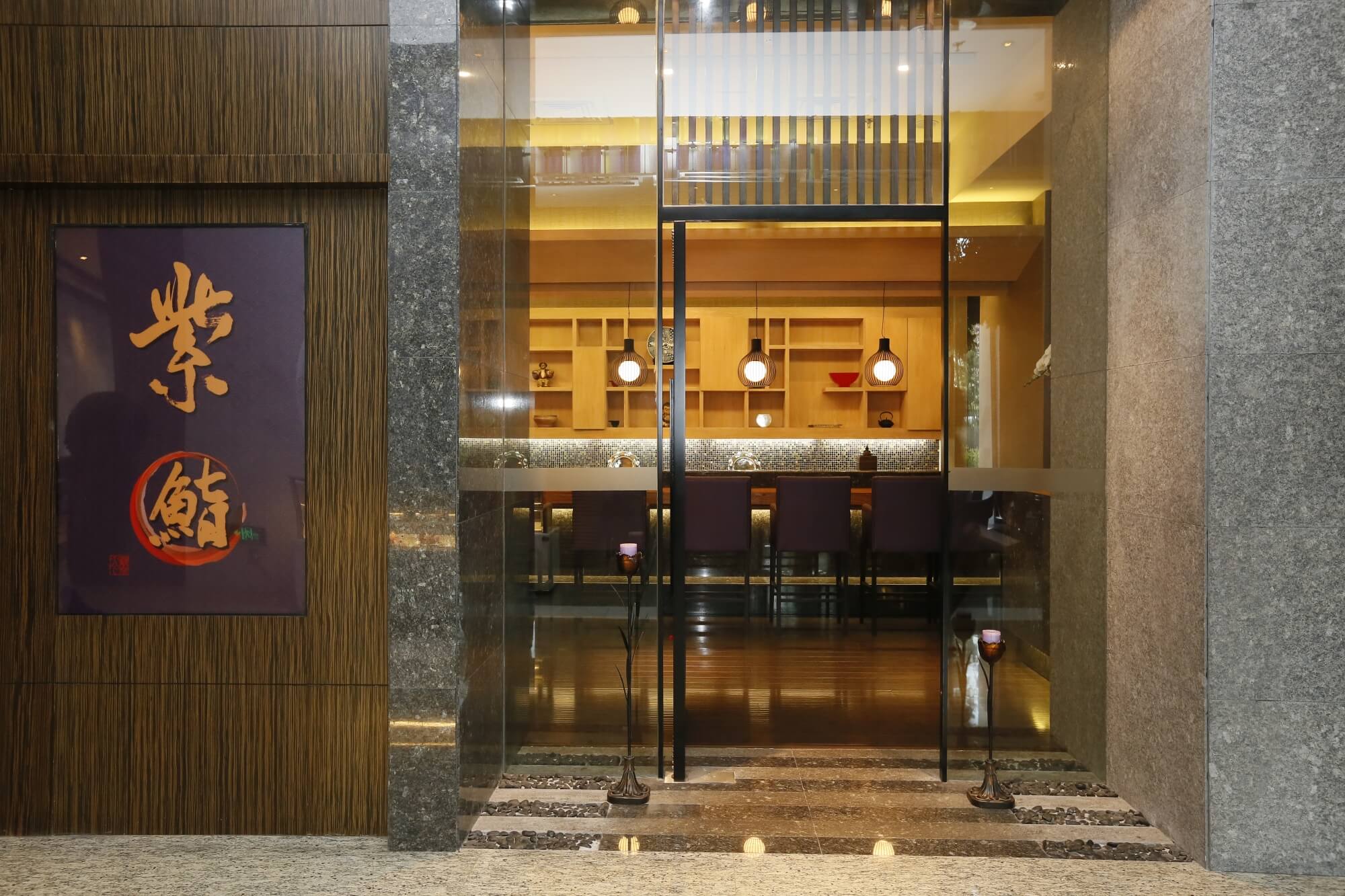 2012-The Group invests heavily in food services and restaurant chains, consolidating authentic Japanese and Italian gourmet, resolved in making simple but delicious quality food that gives customers a healthy and ecstatic experience .